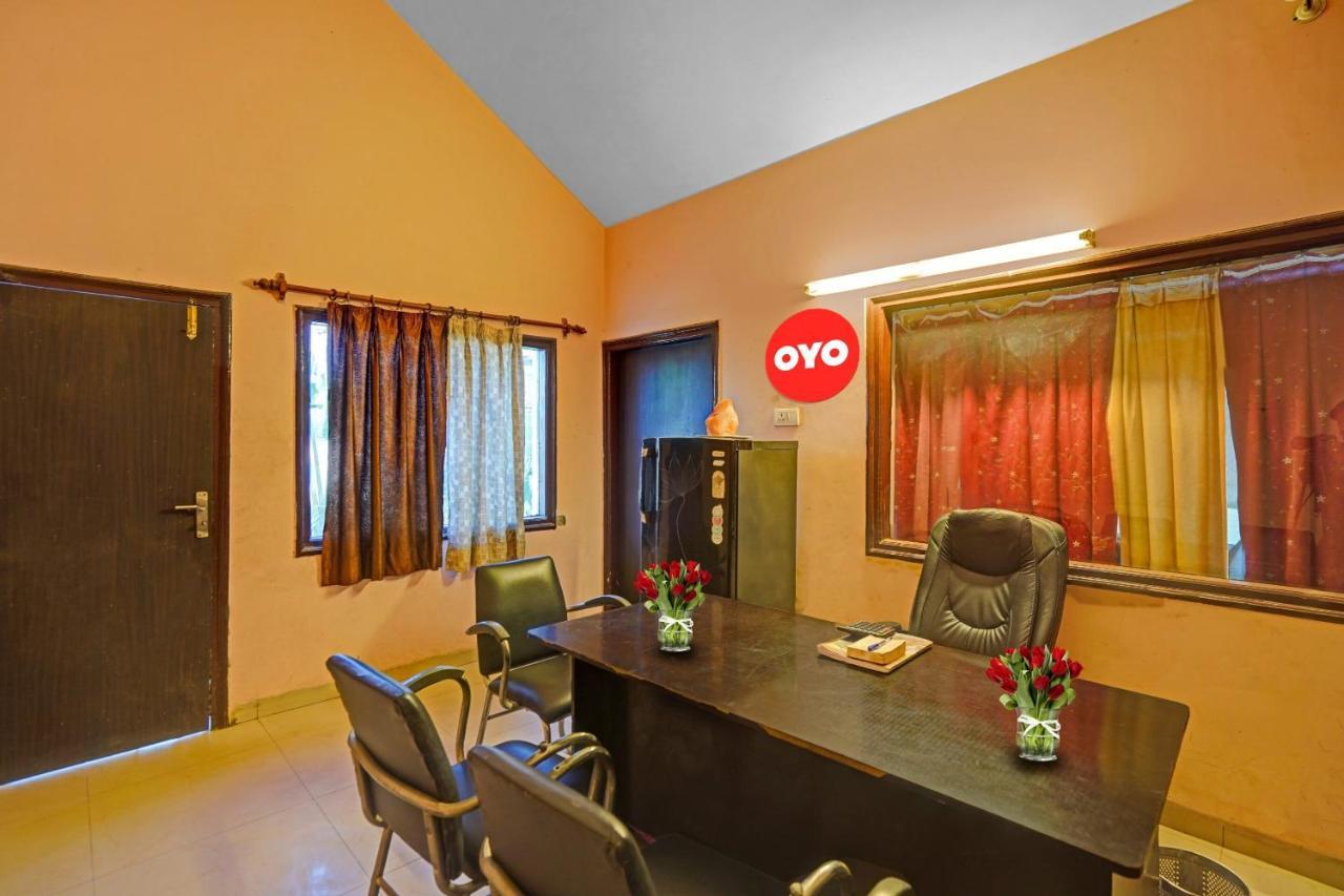 Oyo 87701 Lucky Farm Shāhpur Exterior photo